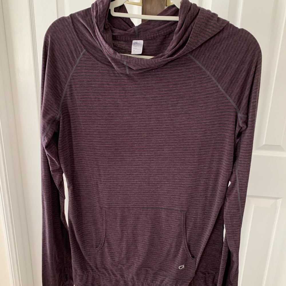 GapFit Breathe Pullover Hoodie